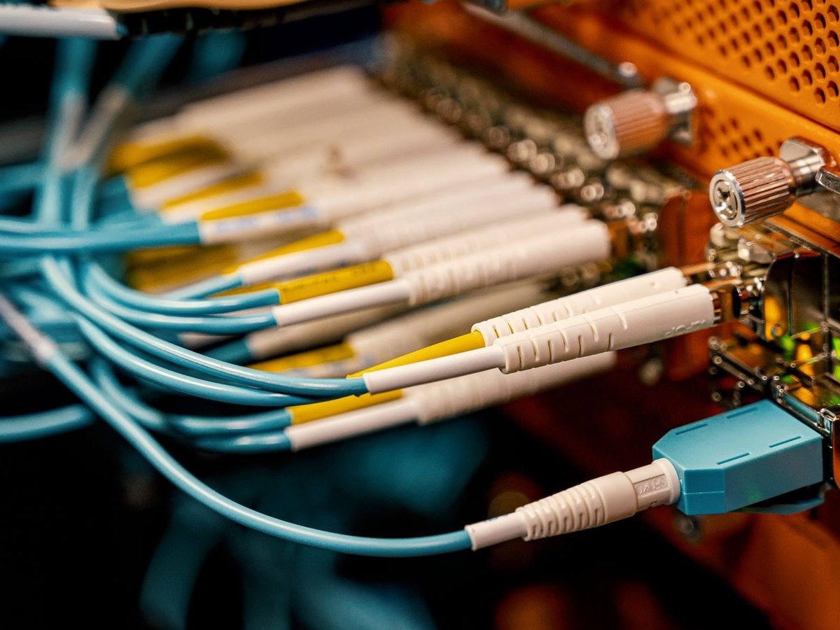 Réseaux - ET2S, électricien à Briatexte